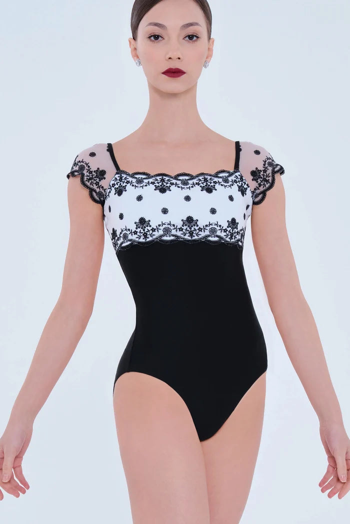 Wear Moi Narcisse