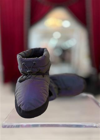 Nikolay Low-Cut Split Sole Warmup Booties